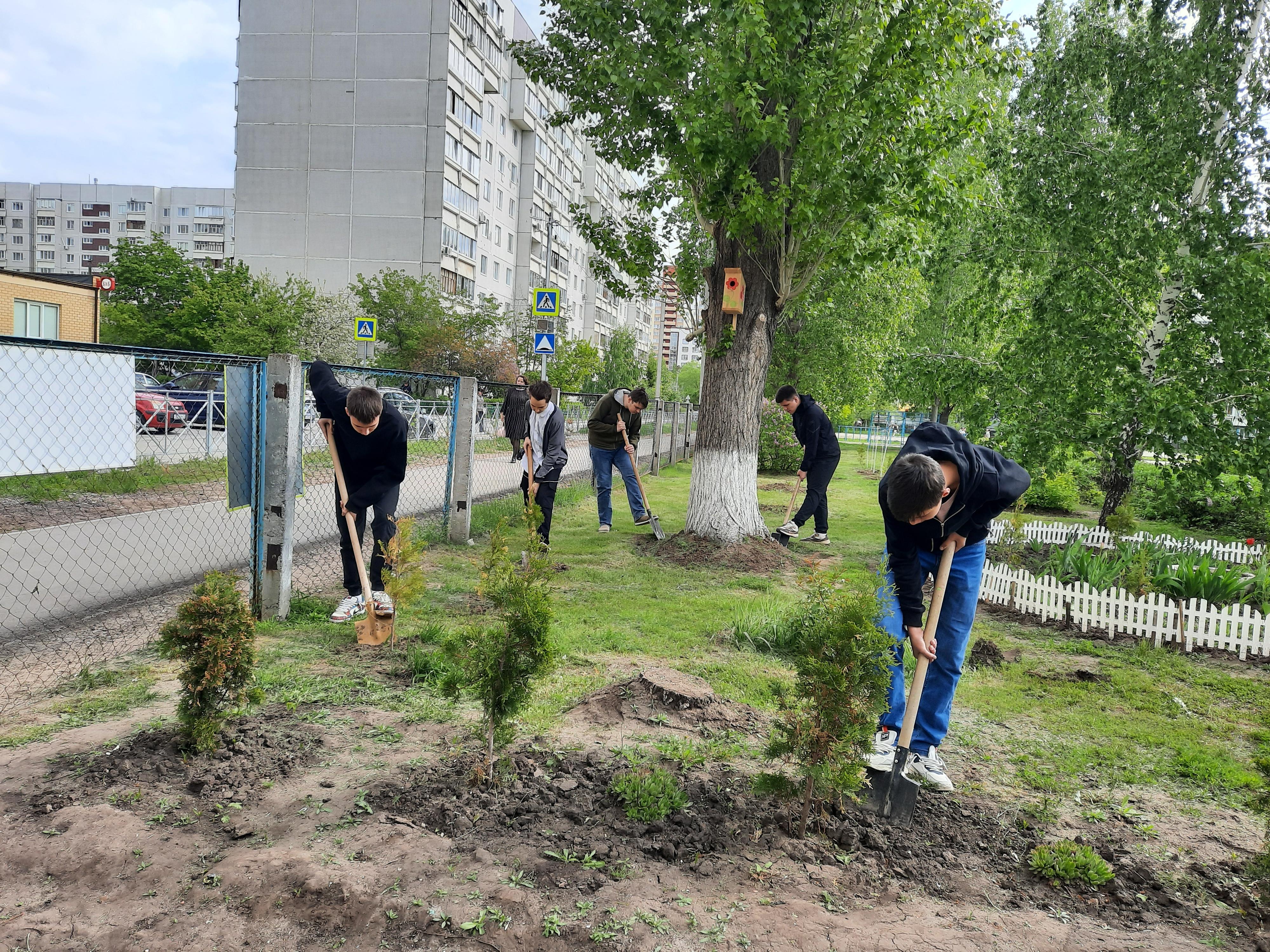 Субботник в 9 А.