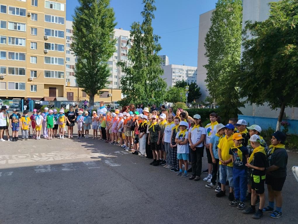 1 июня состоялось открытие пришкольного летнего оздоровительного лагеря «Орлята России».