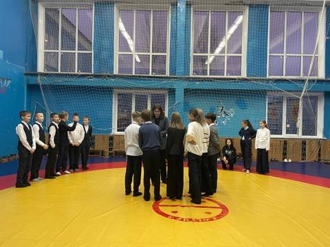 «С заботой к себе и окружающим».