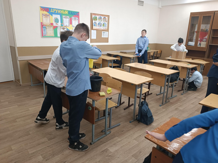 Трудовое воспитание в 6 Д классе.
