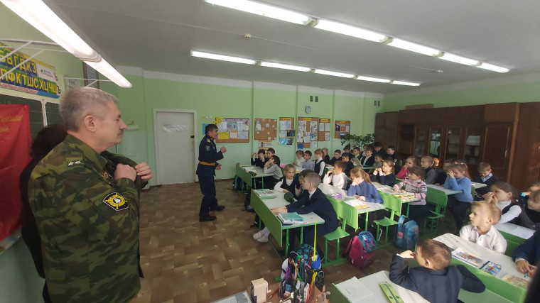 Встреча с ветеранами вооруженных сил РФ.